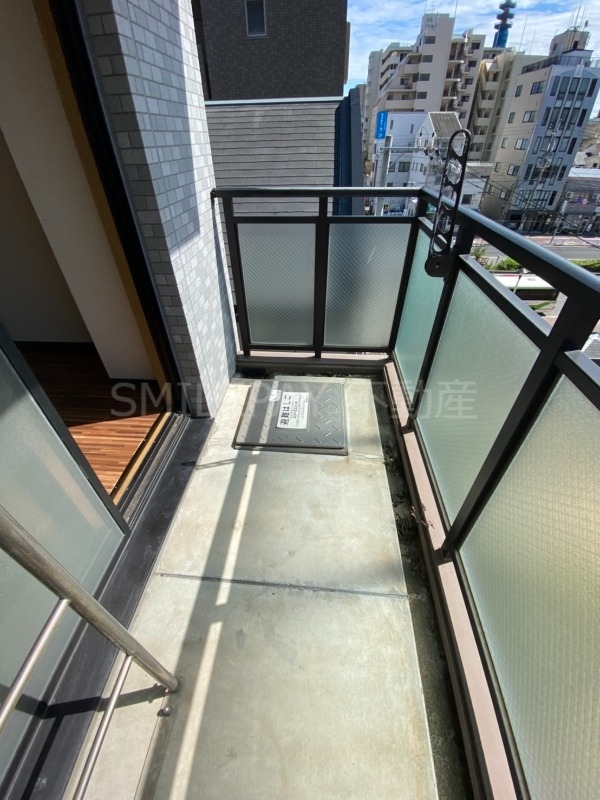 バルコニー バルコニー