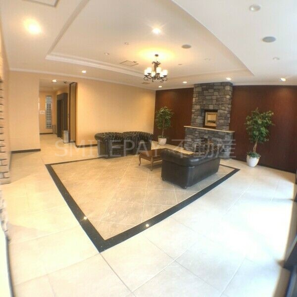 エントランス エントランス