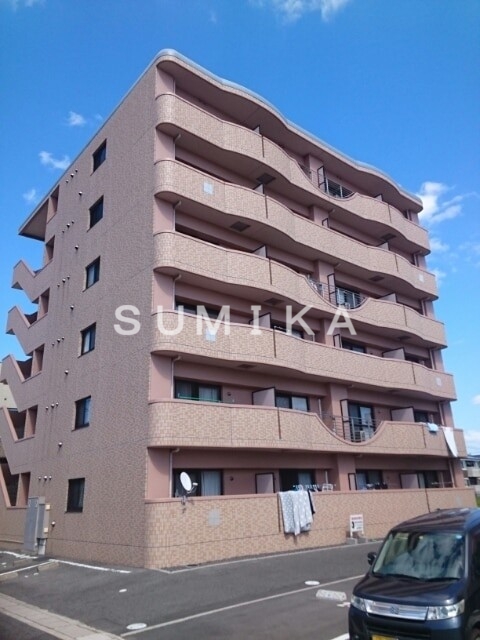 アバンツァートの外観