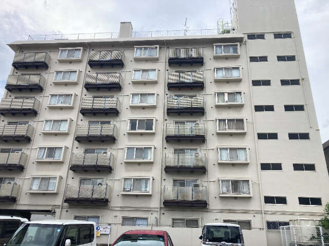 Ｆｏｒｅｓｔ　Ｃｏｕｒｔ　Ｉｔａｍｉの外観