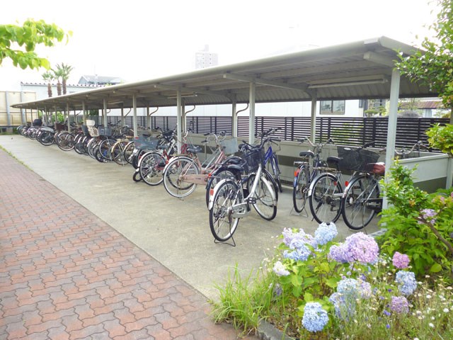 駐輪場 駐輪場