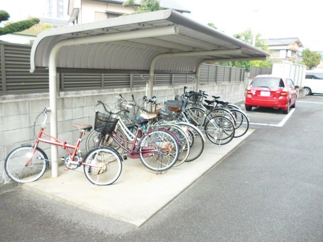 駐輪場 駐輪場
