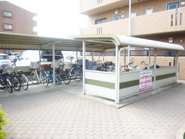 駐輪場 駐輪場