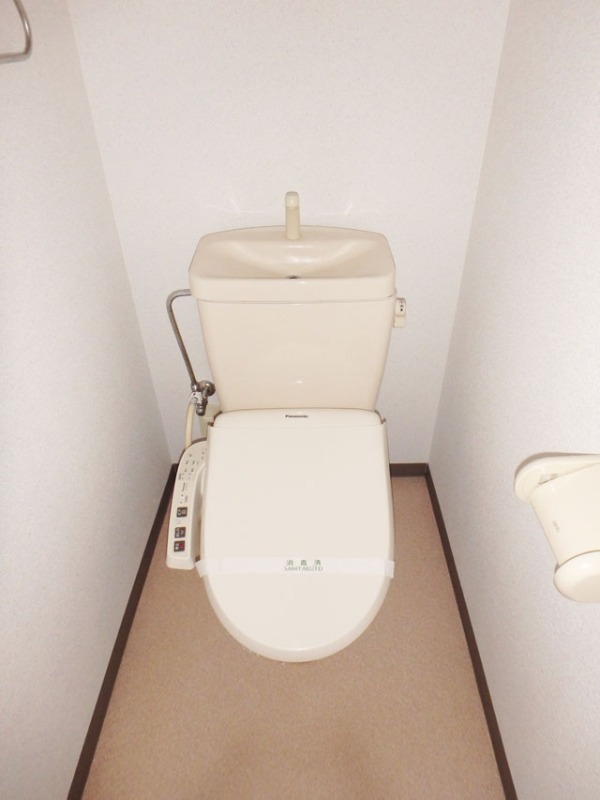 温水洗浄便座付き☆ 温水洗浄便座付き☆