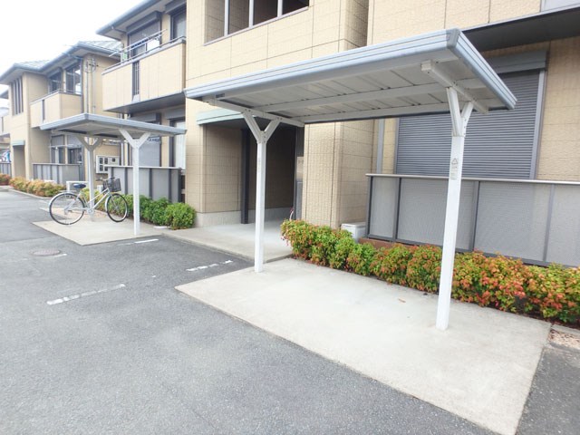 駐輪場 駐輪場