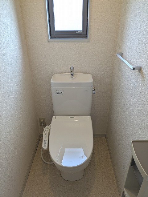 温水洗浄便座つき! 温水洗浄便座つき!