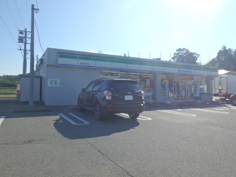 ファミリーマート松阪虹が丘店 ファミリーマート松阪虹が丘店