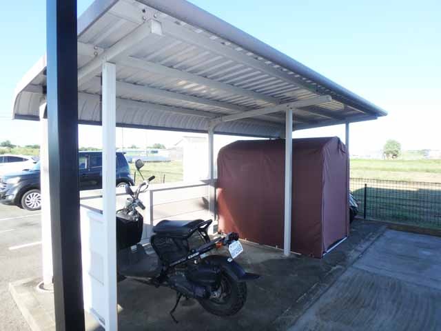 駐輪場 駐輪場