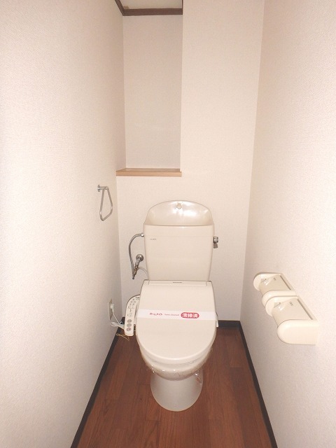 ウォシュレット付きです! ウォシュレット付きです!