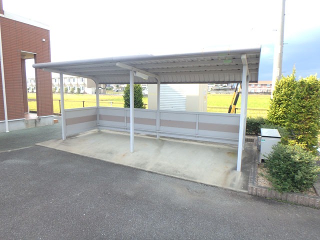 駐輪場 駐輪場