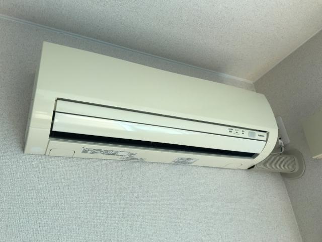 エアコン付きで夏も冬も快適♪ エアコン付きで夏も冬も快適♪