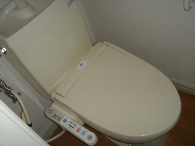 温水洗浄便座つき!(イメージ) 温水洗浄便座つき!(イメージ)