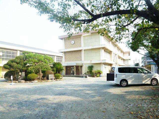 松阪市立殿町中学校 松阪市立殿町中学校