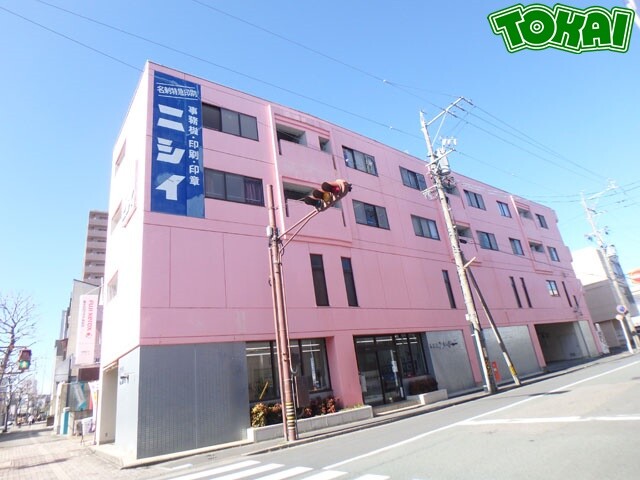 ニシイマンションの外観
