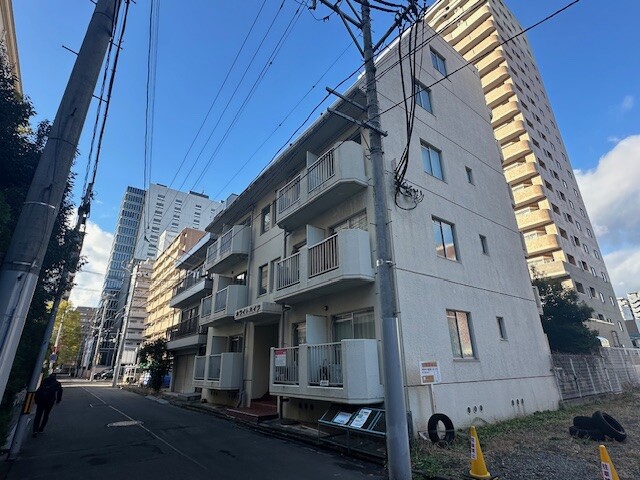ホワイトハイツの外観