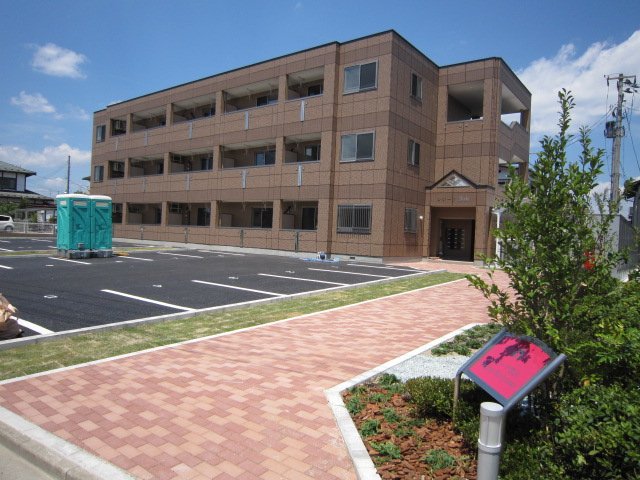 レジーナ郡山の外観