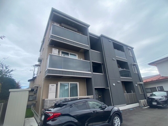 Ｄ－ＲＯＯＭ　ＡＲＡＩ　４ｔｈ　ｓｔｒｅｅｔの外観