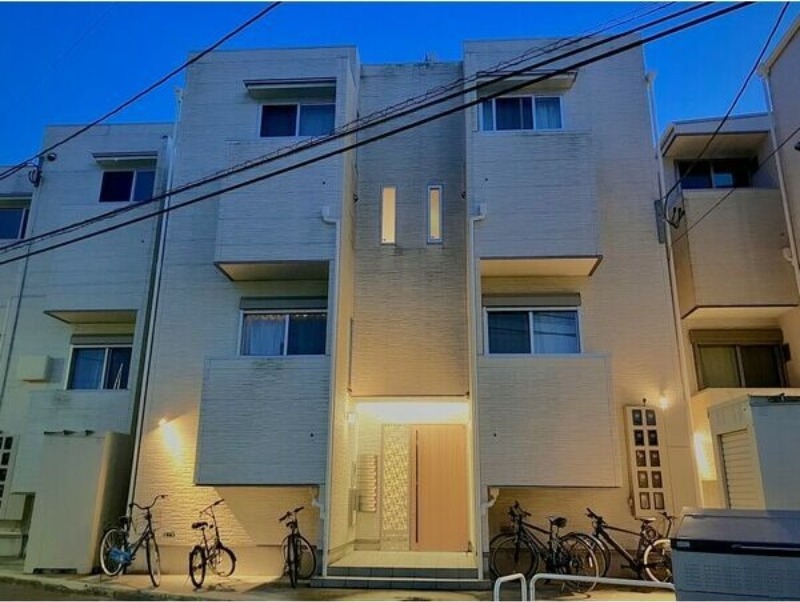ＲＩＺＥＳＴ　フェリオ東照宮の外観