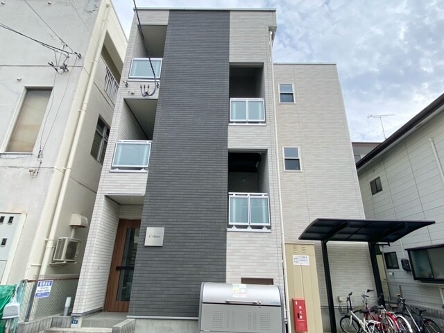 ラリュールの外観