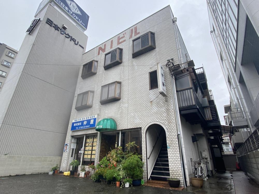 NIビル