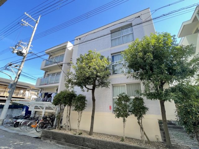 ロイヤルメゾン甲子園口3