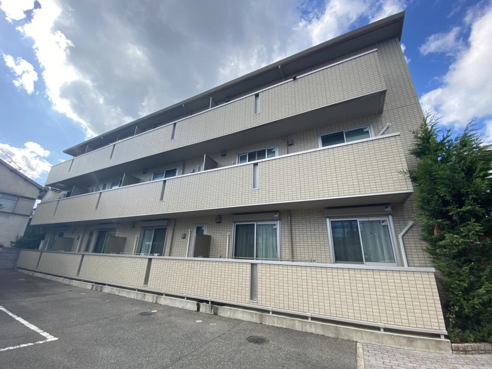 グランメールタカミ