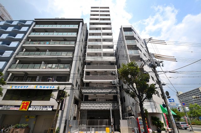 ララプレイス三宮ルミナージュの外観