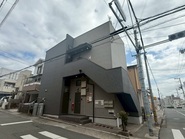 CUBE