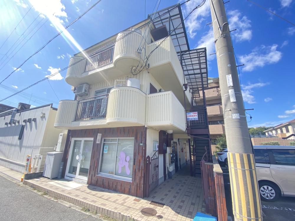 さとみハイツ