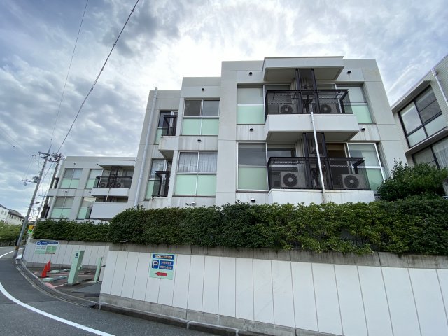 ホワイエ甲子園