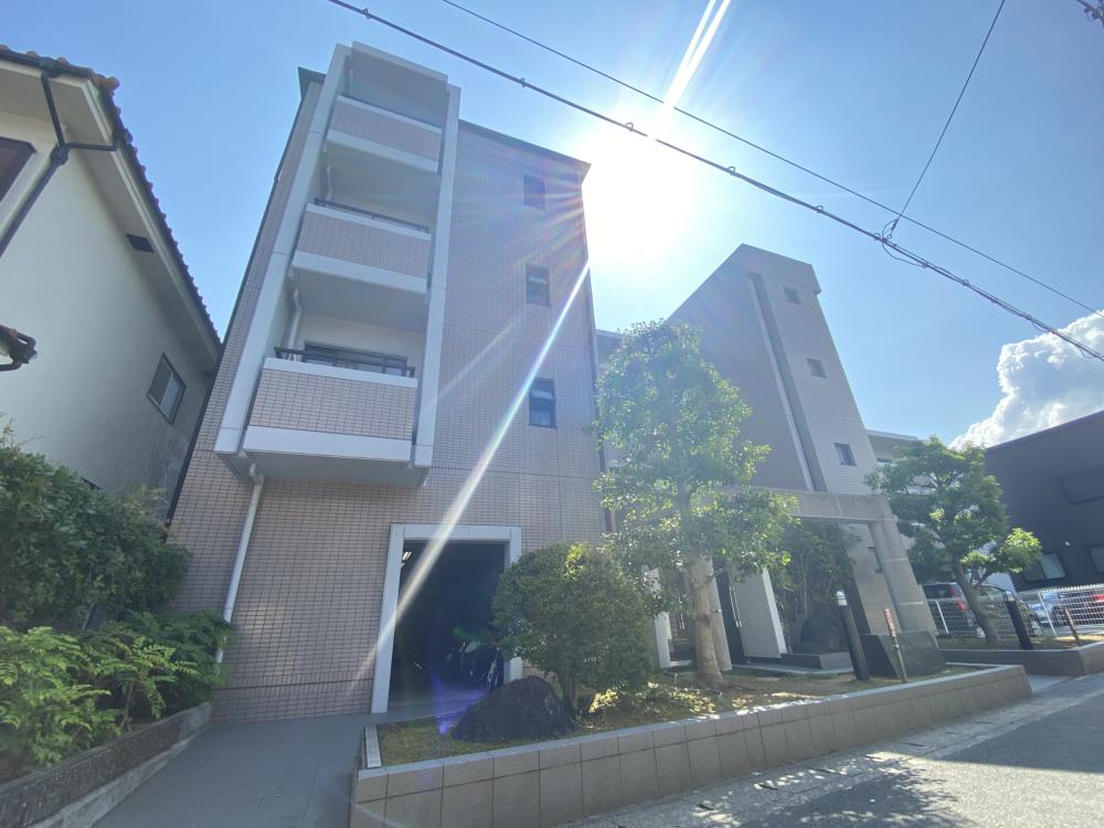 メゾンドーレ野間南