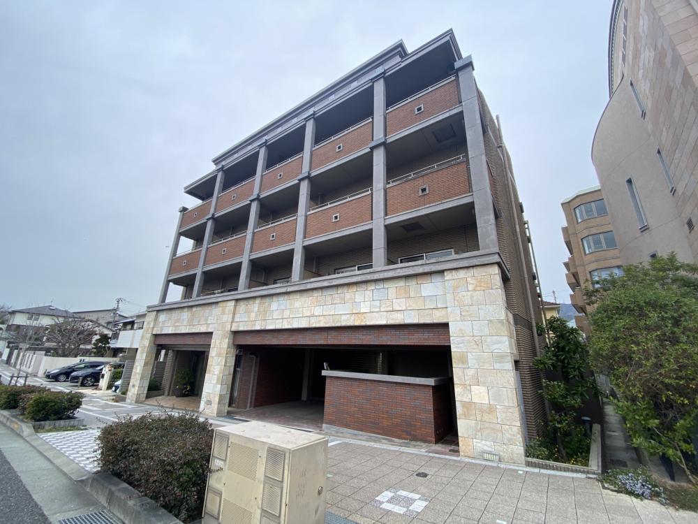 ケーズコート月若