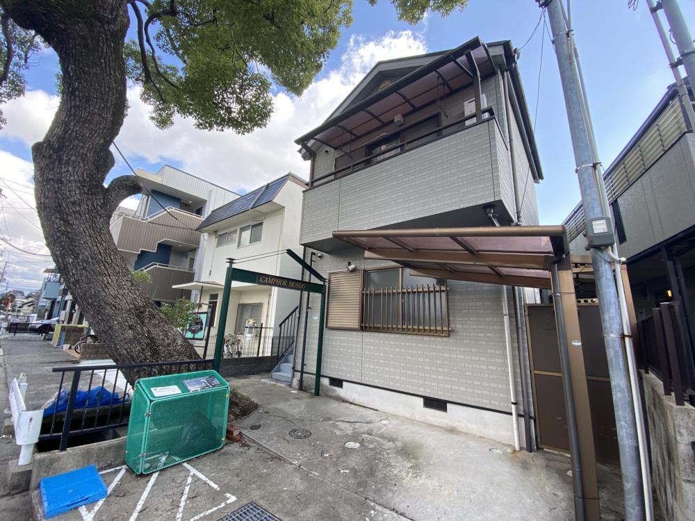 キャンファー門戸