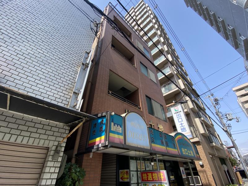 メゾン出口
