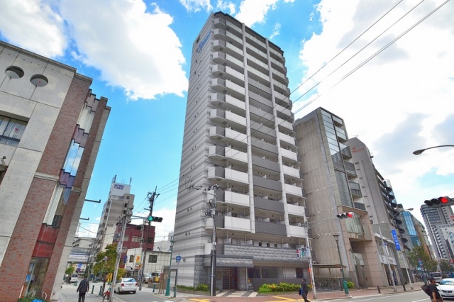 プレサンスみなと元町駅前