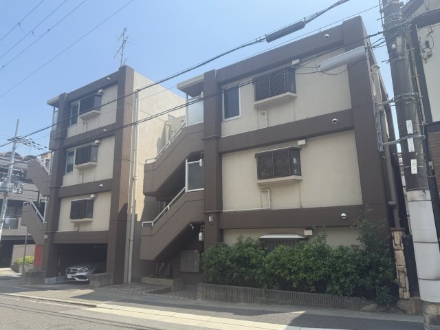 ベルシェ岡本