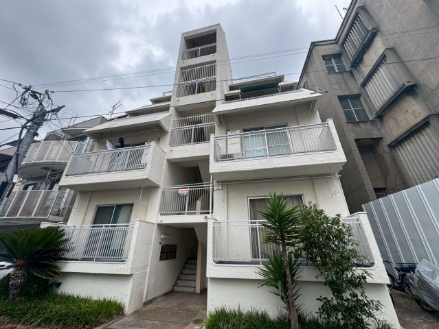 イズミマンション
