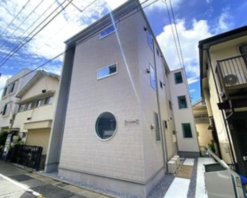 アルクトス志村坂上