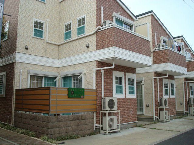 マスコットパレス