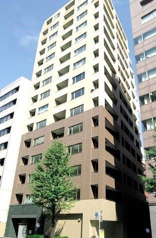 レジディア神田岩本町の外観
