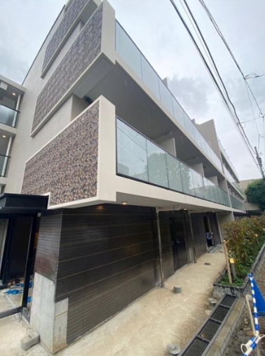 メイクス若松河田