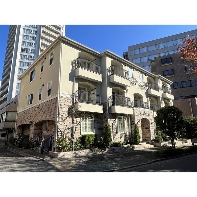 Ｌａ　Ｖｏｉｅ　Ｌａｃｔｅ’ｅ