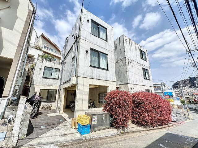 MidCUBE中台