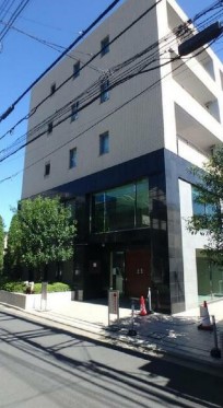 プレジール新宿大久保