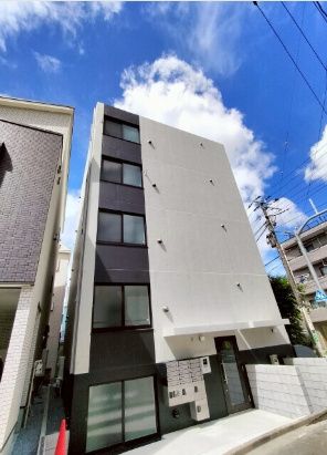 IL MEZZO DI TOKYO