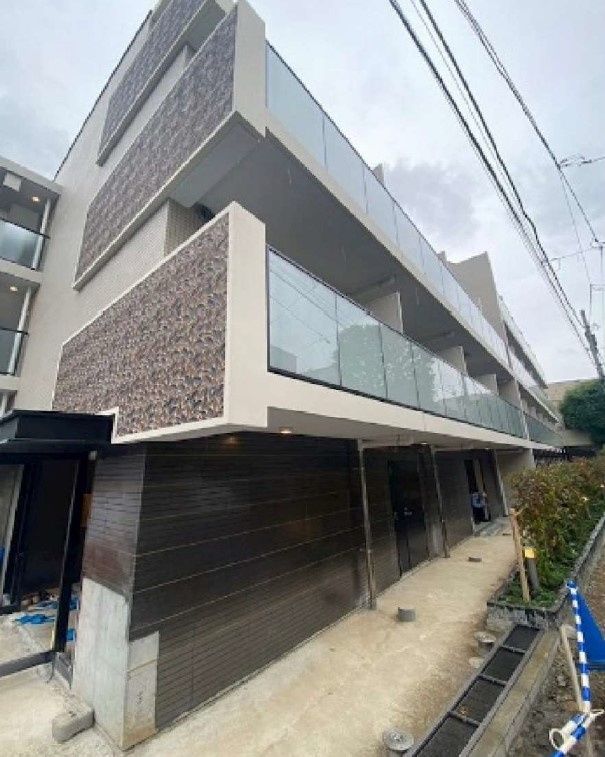 メイクス若松河田