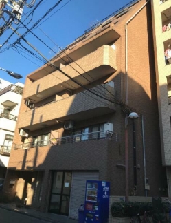ラフィーネカワムラ