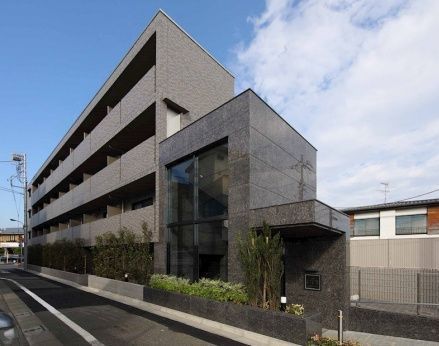 ルーブル中村橋参番館の外観