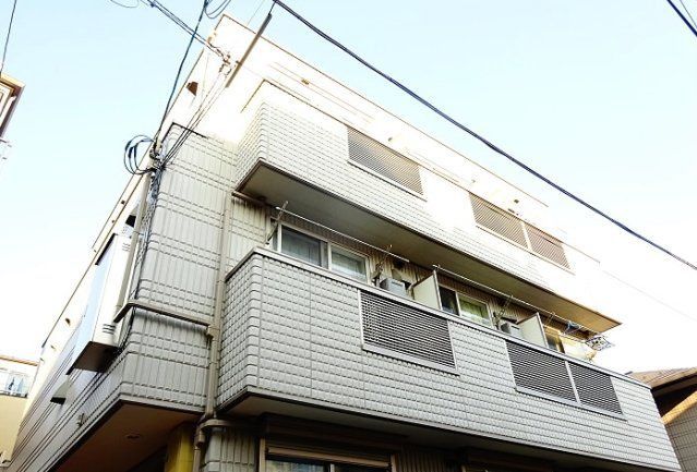 代々木パークハイムの外観