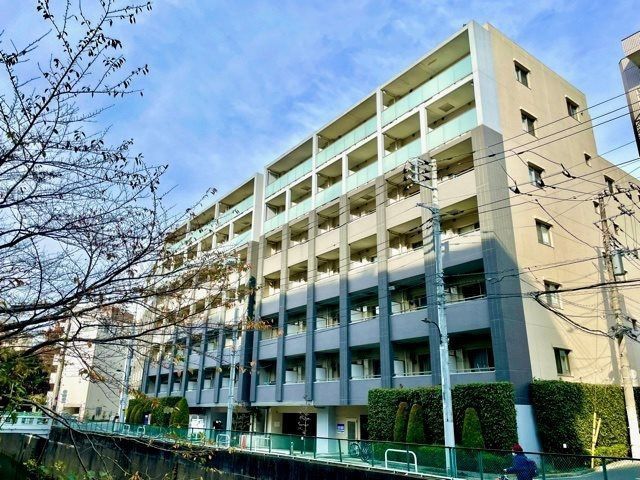 レジディア中落合B棟の外観